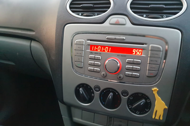 Ford radio V codes